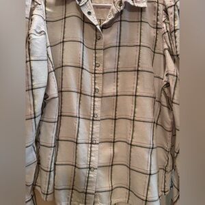 Women’s Plaid Button-Up Shirt